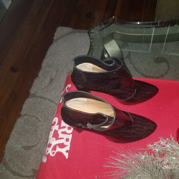 Ankle Boots - Picture 3 of 6